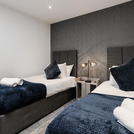 Victoria Home - 2 Bedroom Wi-Fi Parking Workers 하이드 외부 사진