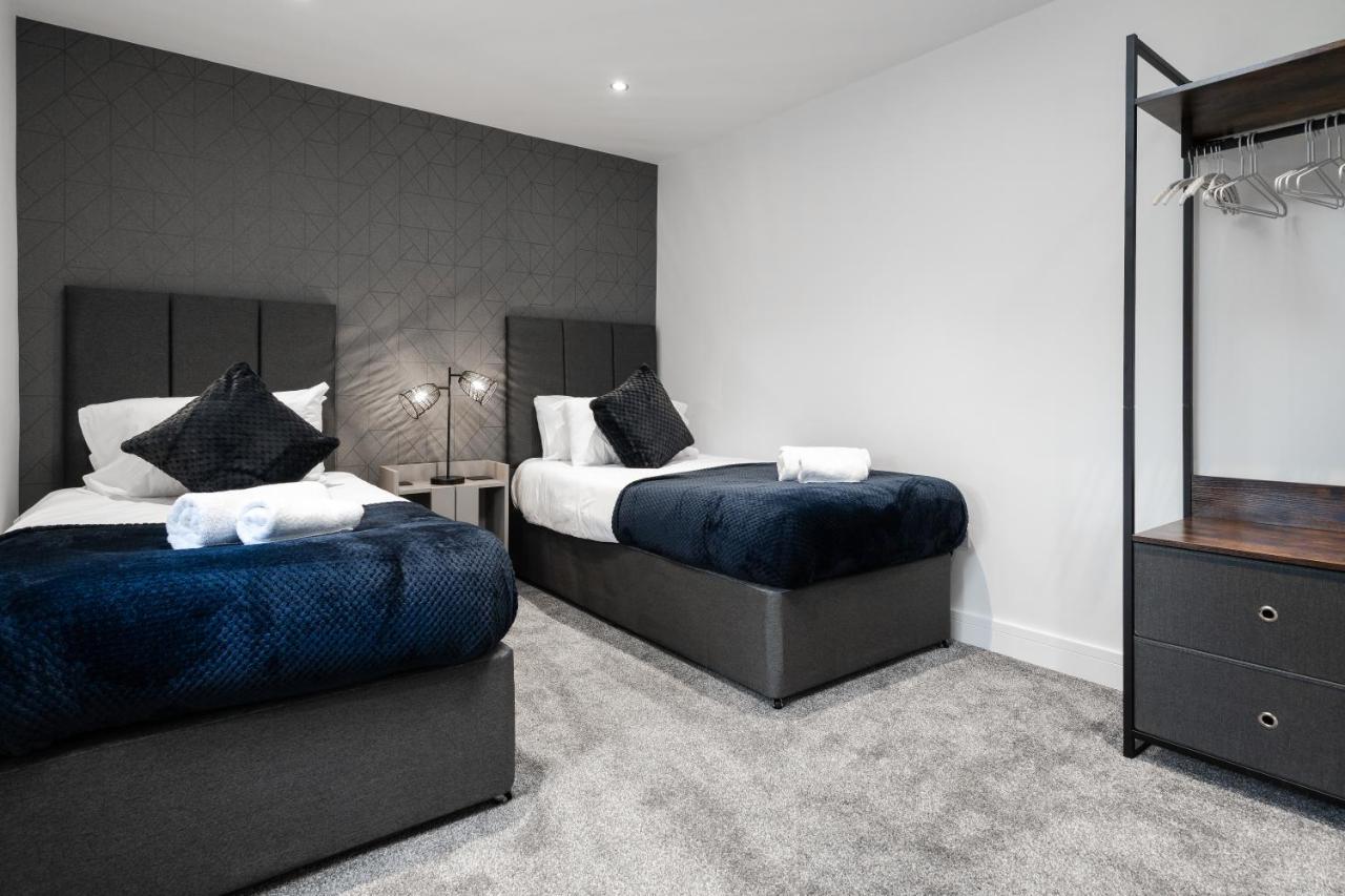 Victoria Home - 2 Bedroom Wi-Fi Parking Workers 하이드 외부 사진
