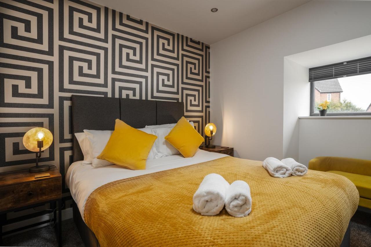 Victoria Home - 2 Bedroom Wi-Fi Parking Workers 하이드 외부 사진
